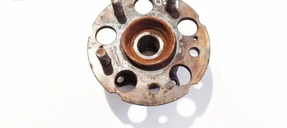 Honda CR-V Rear wheel hub