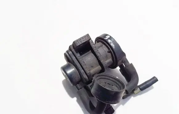 Volvo S40, V40 Turbo solenoid valve 4522371 1531375