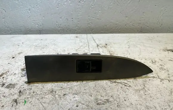Toyota Avensis T270 Electric window control switch 7427105040