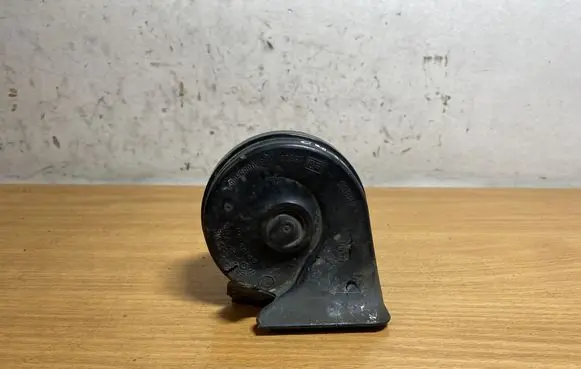Mercedes-Benz E W210 Horn signal A0045428720 C4191
