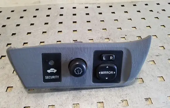 Toyota RAV 4 (XA20) Wing mirror switch 5544642010