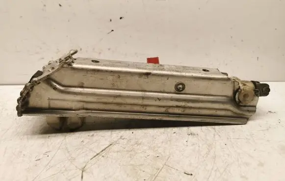 Audi A4 S4 B5 8D Lift Jack 8D0011031C