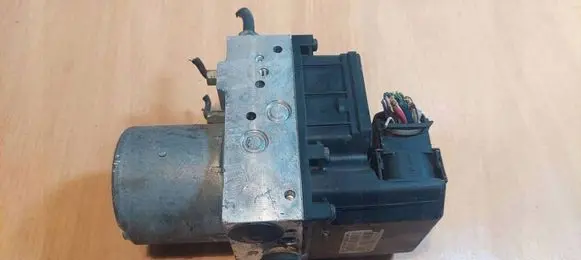 Toyota Avensis T250 ABS Pump 0265950179 8954105130 0265225389