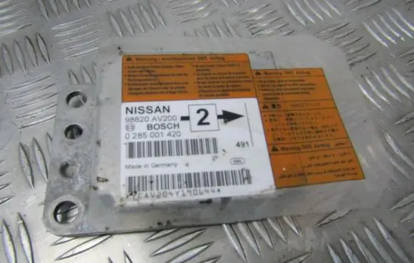 Nissan Primera Airbag control unit/module 0285001420 98820av200