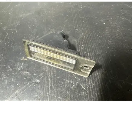Volvo XC70 Number plate light 9187153