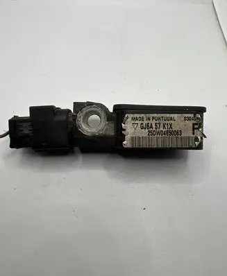 Mazda 6 Airbag deployment crash/impact sensor GJ6A57K1X 25DW04E50063