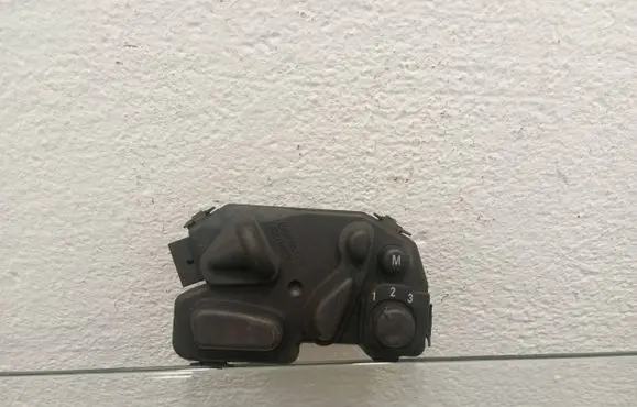 Mercedes-Benz C W203 Seat control switch 2038207410 03464010
