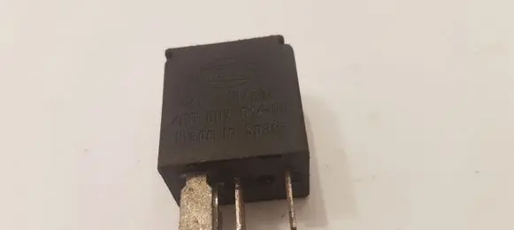Volvo S60 Other relay 4R000781400 9441161