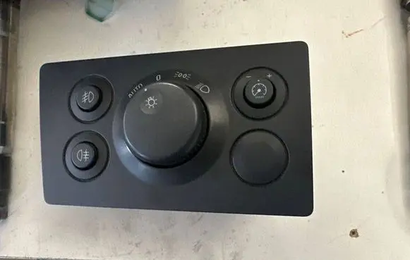 Opel Zafira B Light switch 35230320 13205872 04060141