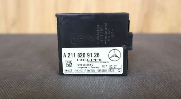Mercedes-Benz SLK R171 Alarm control unit/module 2118209126 A2118209126