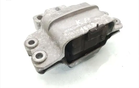 Volkswagen Jetta VI Engine mount bracket 1K0199555