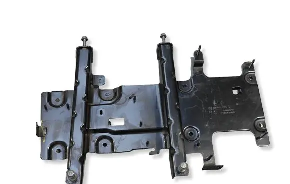 Peugeot 208 II Other engine bay part 9841537880