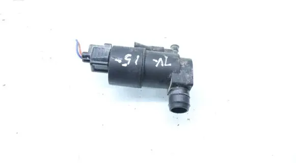 Toyota Verso Headlight washer pump 853300F020