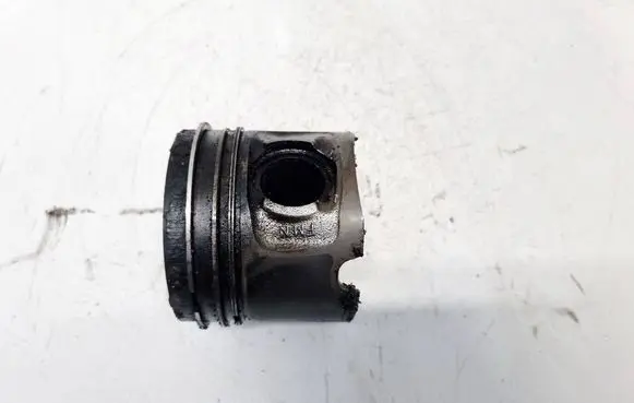 Piston
