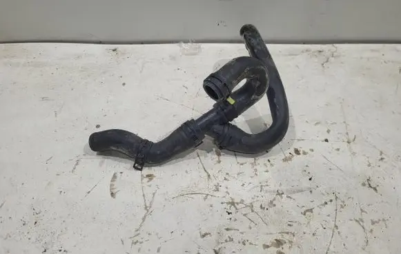Mercedes-Benz GL X166 Engine coolant pipe/hose A1665009075