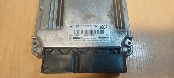 Opel Insignia A Engine control unit/module ECU 0281019867 55595540 55579447