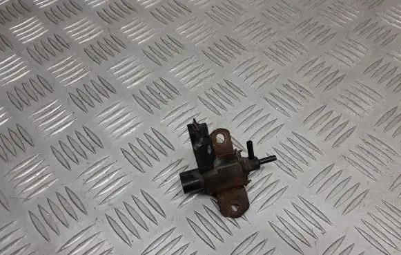 Mazda 5 Valve vacuum 1S7G-9J559