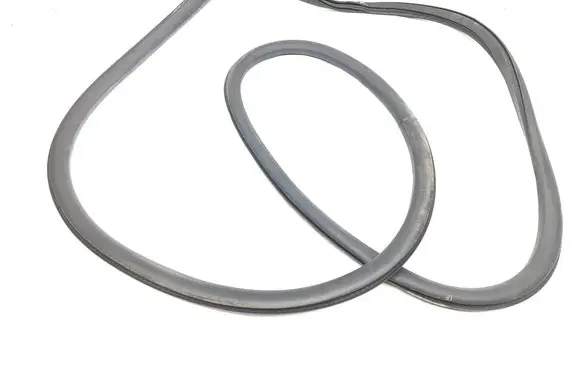 Alfa Romeo Stelvio Front door rubber seal 