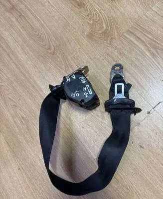 Audi A6 S6 C4 4A Rear seatbelt 0563018 4A9857709 4A9857709A