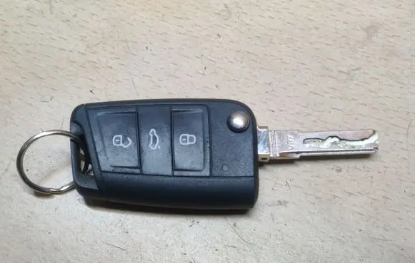 Volkswagen Golf VII Ignition key/card 5G0959752BA