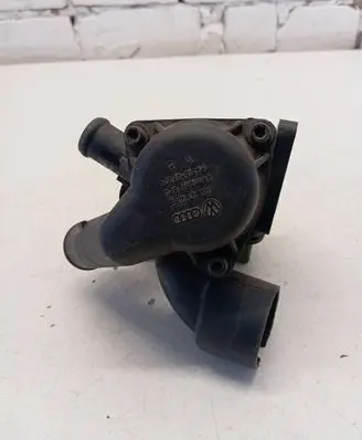 Thermostat/thermostat housing