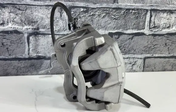 BMW X3 G01 Front brake caliper 6882253