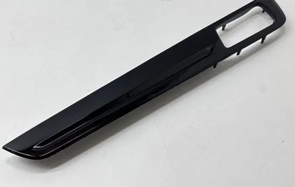 Porsche Cayenne (9Y0 9Y3) Front door trim bar 9Y0867101