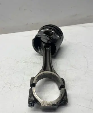 Audi A6 S6 C6 4F Piston with connecting rod