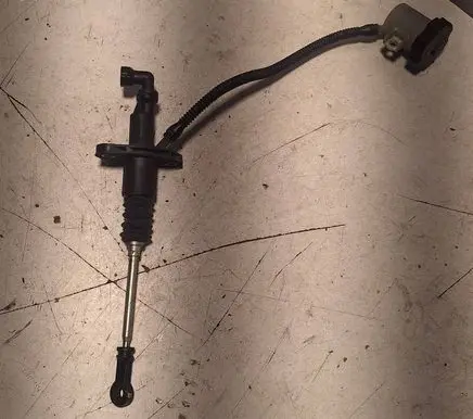 Chevrolet Captiva Clutch master cylinder 24251413