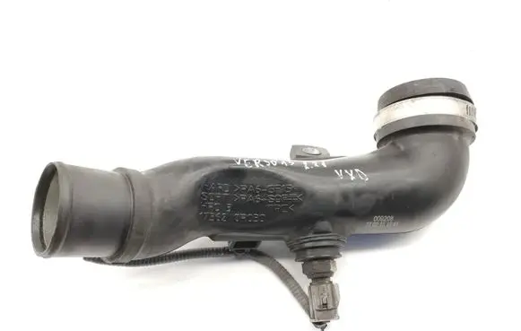 Toyota Verso-S Intercooler hose/pipe 173620R030