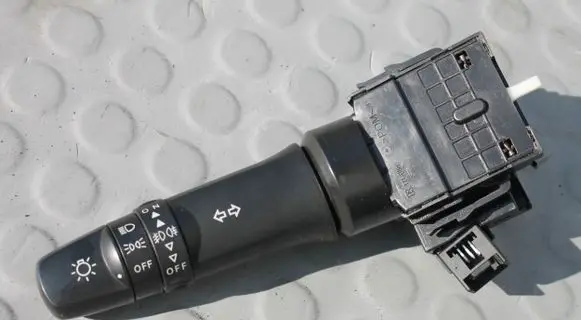 Mitsubishi ASX Tailgate/trunk/boot open switch 