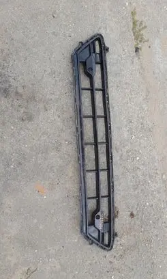 Volvo XC60 Front bumper lower grill 32296071