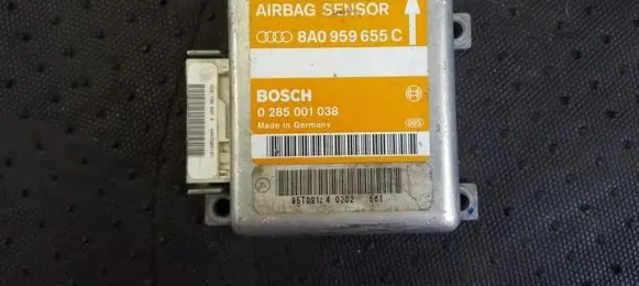Audi A4 S4 B5 8D Airbag control unit/module 8a0959655c 0285001038