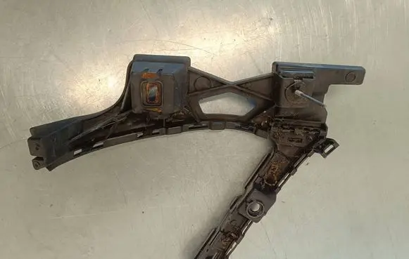 Mercedes-Benz E W213 Rear bumper mounting bracket A2138850065
