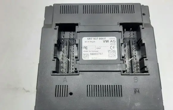 Skoda Fabia Mk2 (5J) Comfort/convenience module 6R7937084F