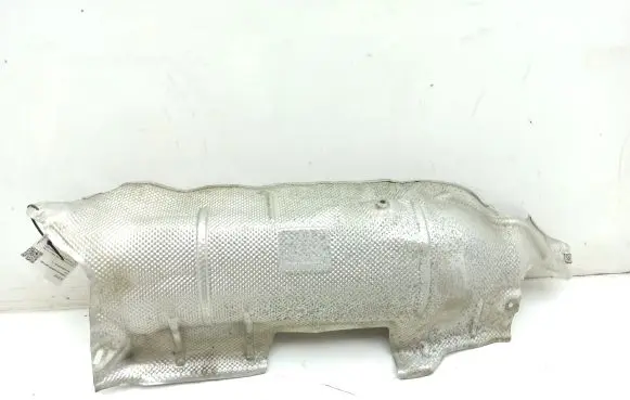 Mercedes-Benz R W251 Heat shield in engine bay A2516820471