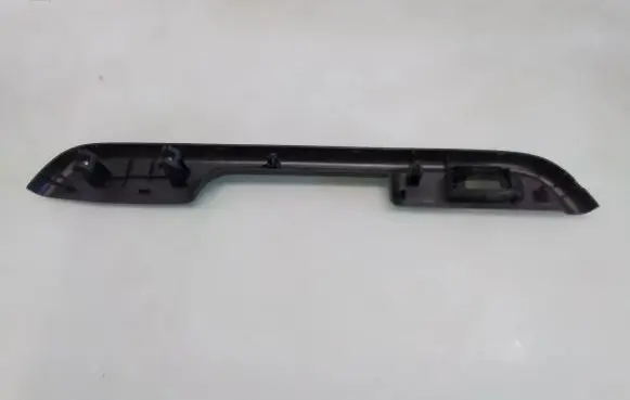 Nissan X-Trail T30 Rear door window switch trim 829498H300