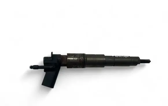 Mercedes-Benz CLS C219 Fuel injector 0445115