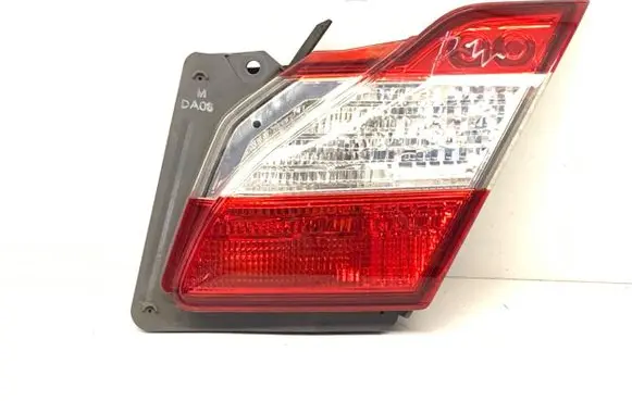 Infiniti Q70 Y51 Rear/tail lights