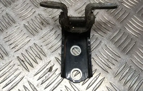 Toyota Avensis T250 Rear door upper hinge