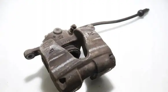 Mercedes-Benz CLA C118 X118 Front brake caliper