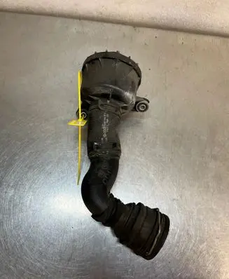 Volkswagen Golf V Coolant pipe/hose 