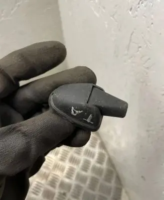 Toyota Avensis T220 Radio antenna 