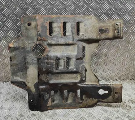 Isuzu D-Max Engine splash shield/under tray 8982294040