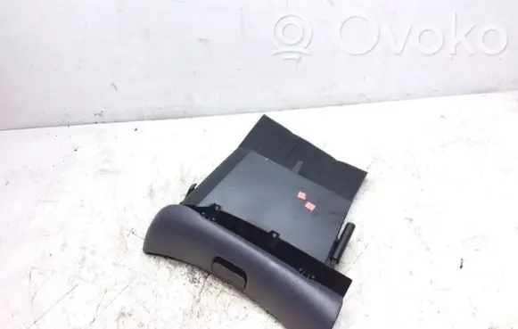 Mercedes-Benz A W168 Glove box