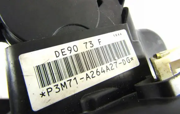 Mazda 2 Rear door lock DE9073F