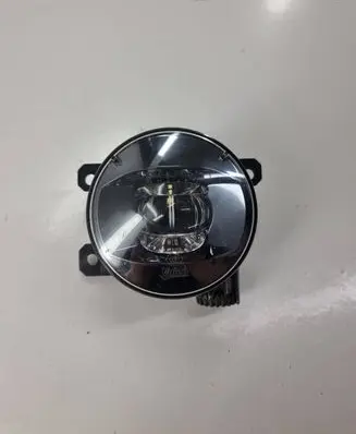 Maserati Levante Front fog light 670033497 89250451 F0GK15016