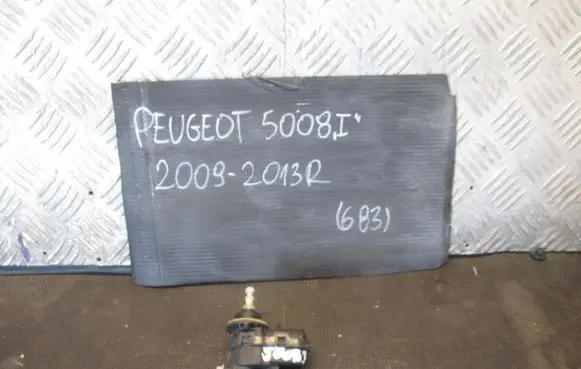 Peugeot 5008 Headlight level adjustment motor 