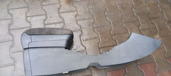Toyota Avensis Verso Armrest 
