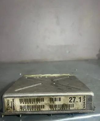 Volvo V70 Gearbox control unit/module P09480761 1T0605A00 T03143028